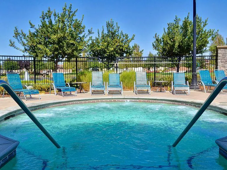 2331 Shadow Berry Dr — Photo 30