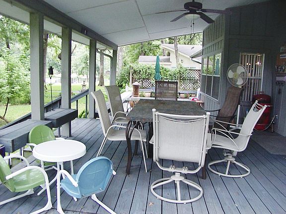 2nd image of 218 Channelview Dr