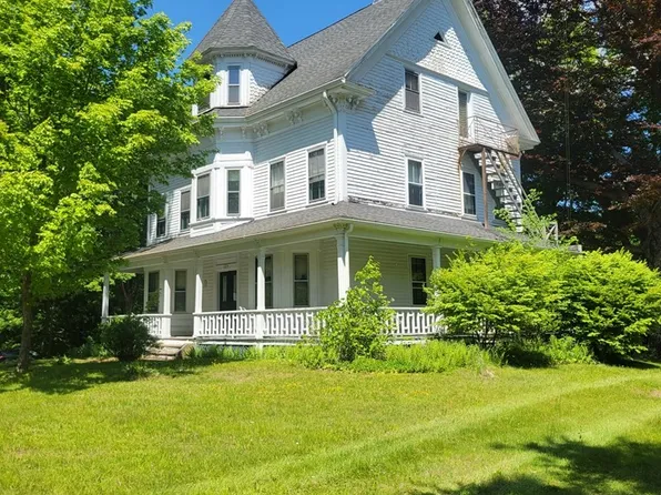 51 Woodstock Rd, Pomfret Center, CT 06259