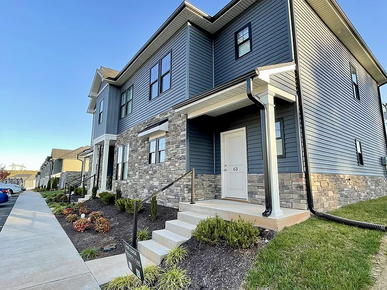 63 English Commons Dr #1 — Photo 42