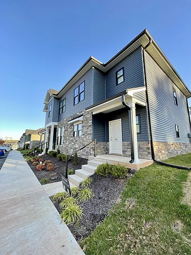 63 English Commons Dr #1 Photo 1