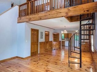 25 Bay St #2, Wakefield, MA 01880