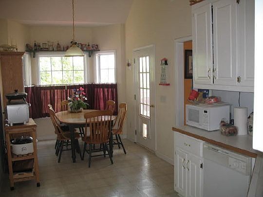 Eat in Kitchen