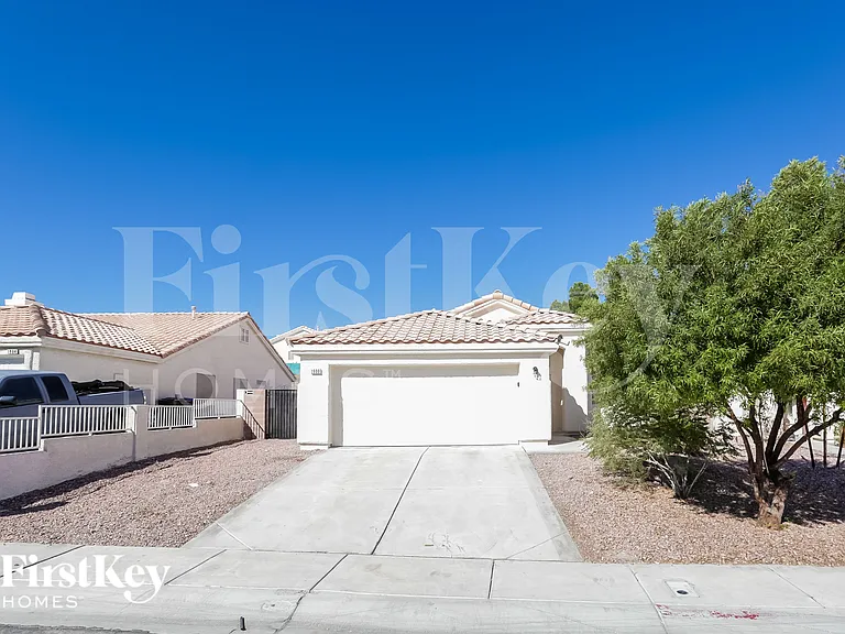 1900 Toscanini Way — Photo 1