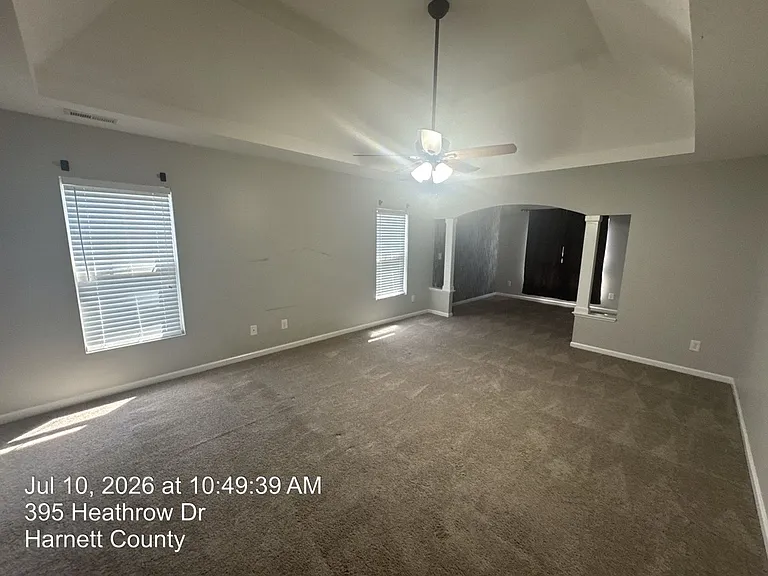 395 Heathrow Dr — Photo 17