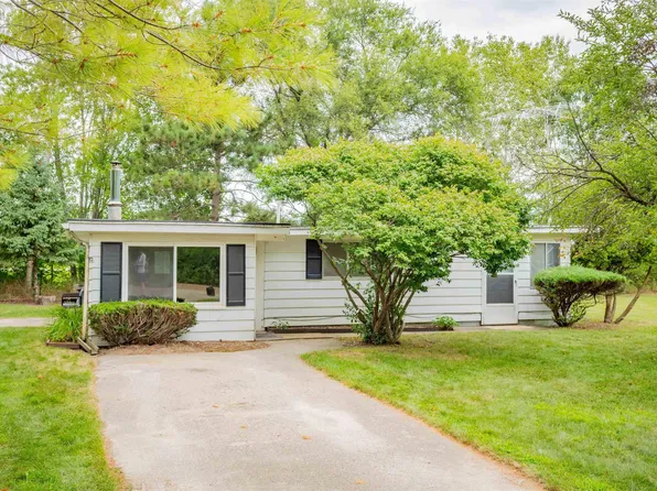 4709 Airport Dr, Mount Pleasant, MI 48858