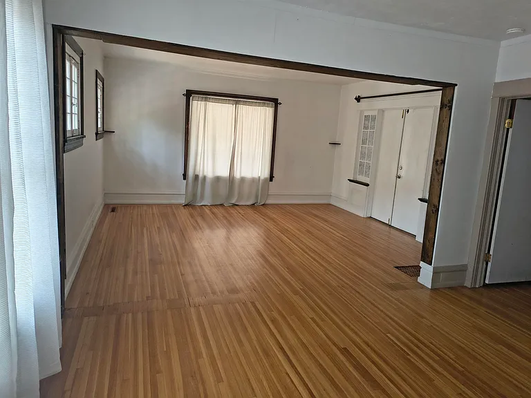 2928 S Lamonte St — Photo 2