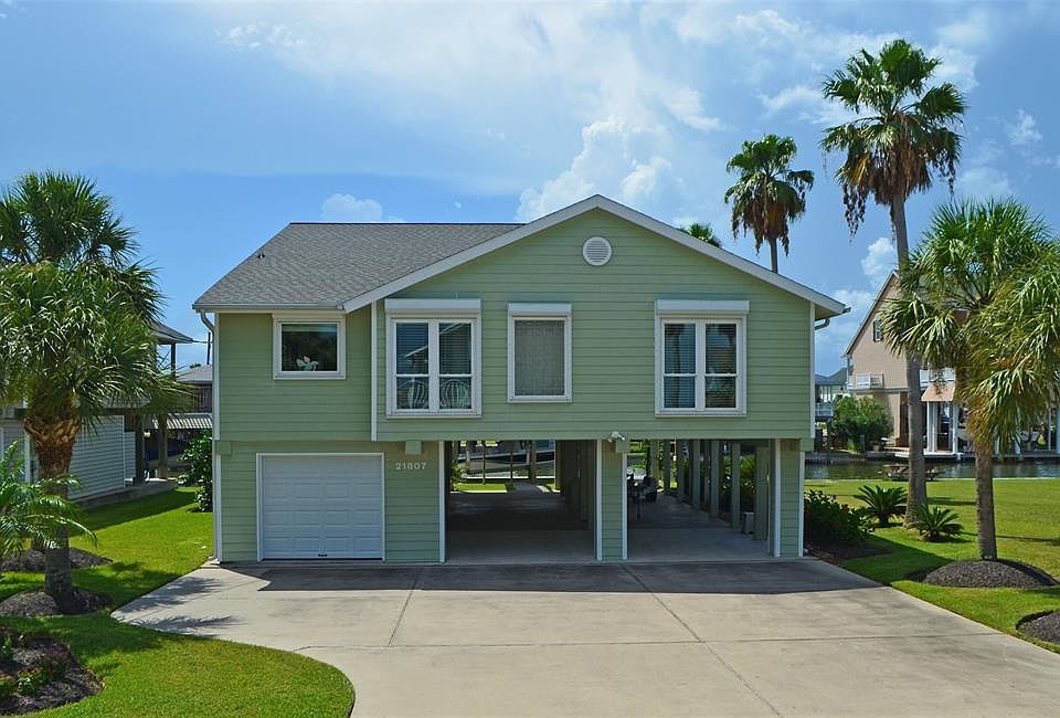 1st image of 21807 Guadalupe Dr