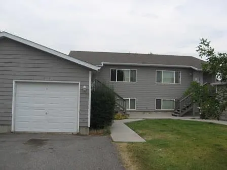 612 W Shore Dr Photo 1