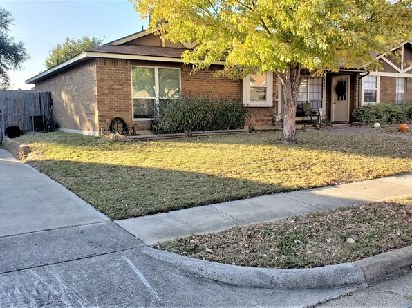 2925 Timothy Ln, Euless, TX 76039