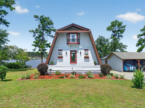 193 Oakwood Cir, Douglas, GA 31535
