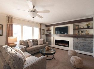 6415 Apple Way, Fenton, MI 48430