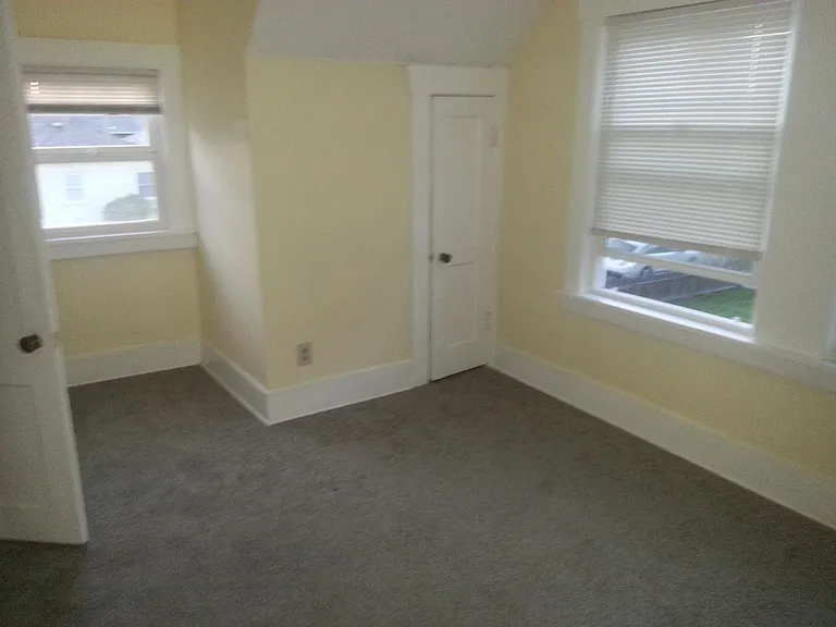 N Hodge Ave — Photo 23