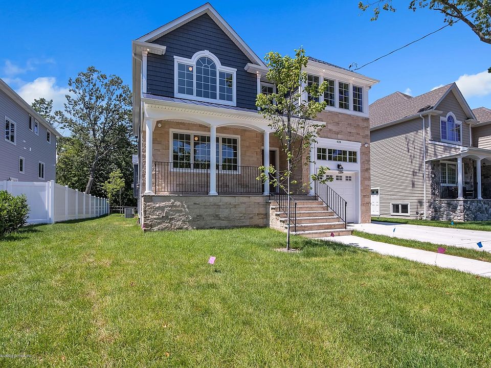 446 Page Ave, Staten Island, NY 10307 | Zillow