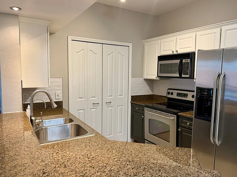 12965 Positano Cir #201 — Photo 15