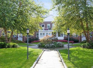 1385 Broadway APT A34, Hewlett, NY 11557