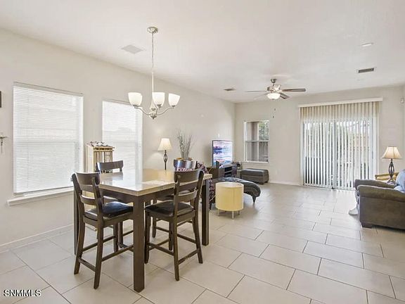 5th image of 967 Flora Vista Dr