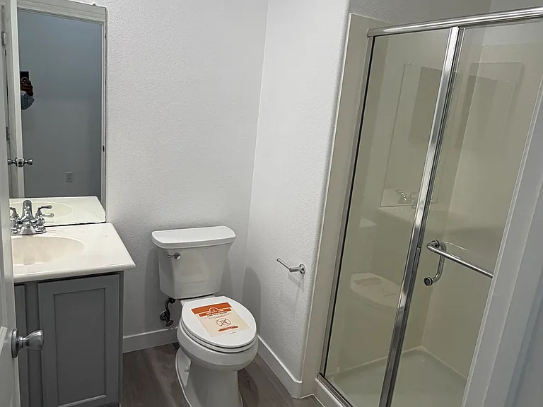 109 Cropton Ct — Photo 25