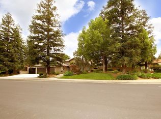 840 Oak Ave, Clovis, CA 93611