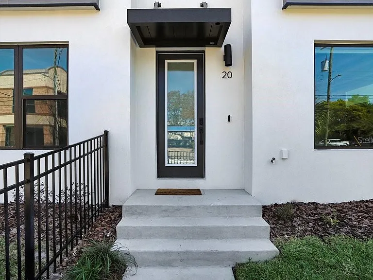 2506 W Cleveland St #20 — Photo 2