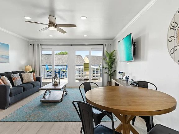 4th image of 775 Gulf Shore Dr Unit 2055