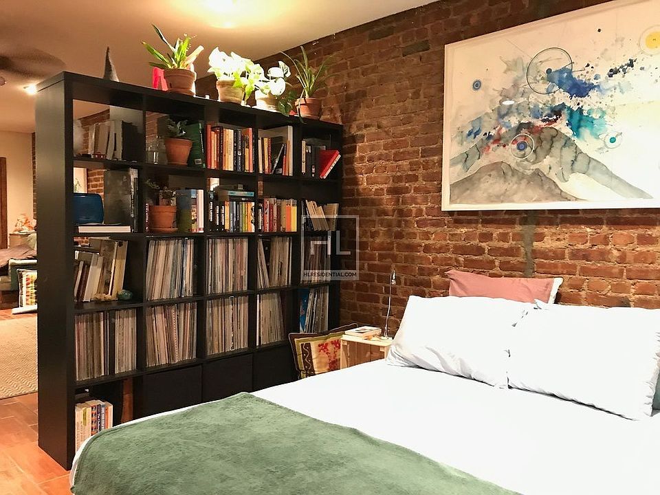 2nd image of 1605 11th Ave #1