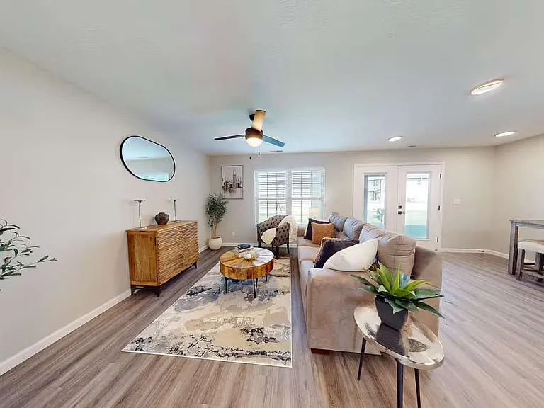The Woods Townhomes — Photo 5