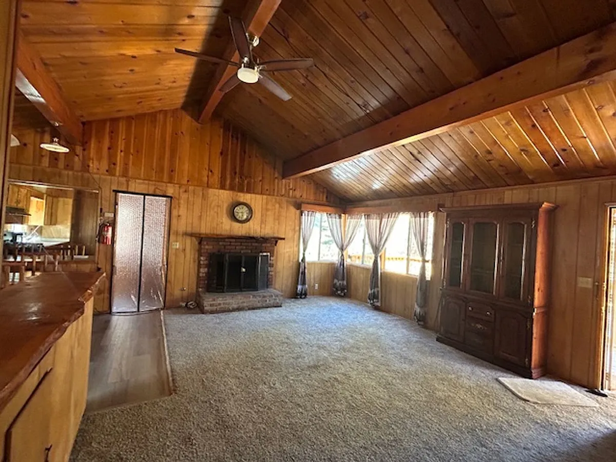 Building Photo - 43115 Moonridge Rd