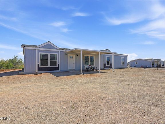 4th image of 833 W Tepee Street