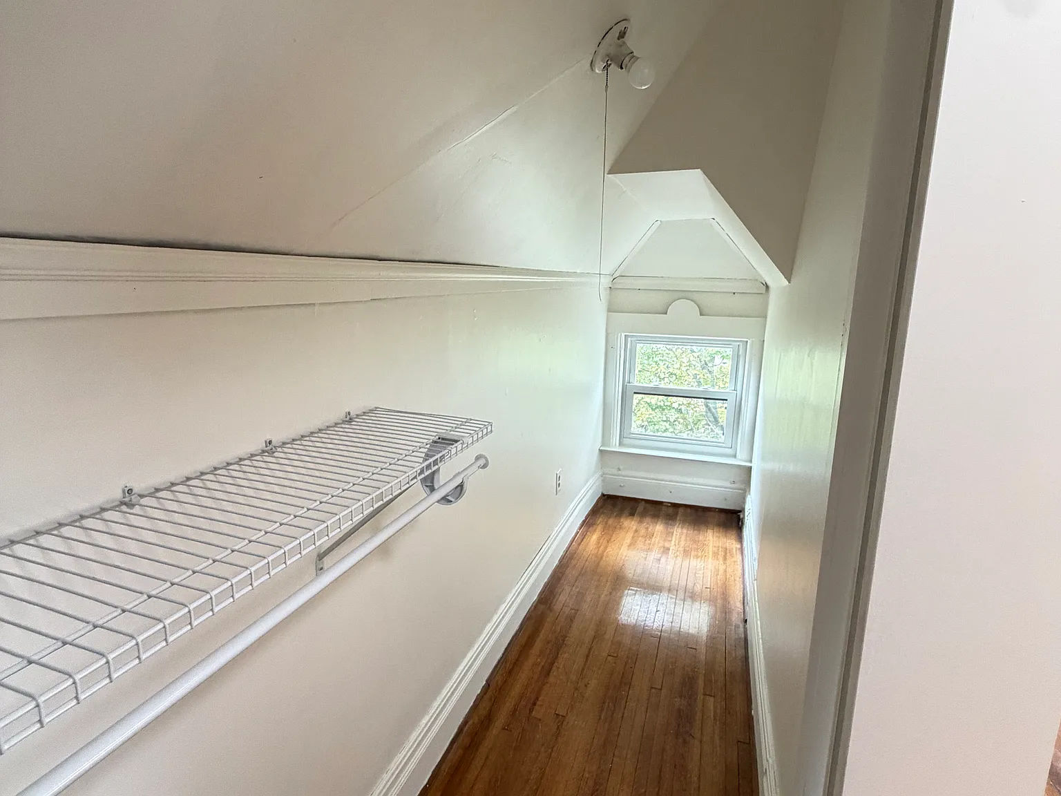 2 bed, 950 sqft, $1,200 — Photo 3