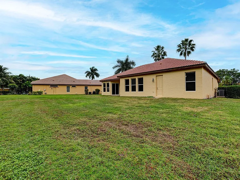 833 SW Vineland Ct — Photo 31