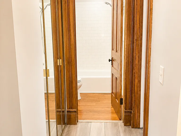 821 W Liberty St #1 — Photo 9