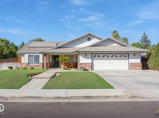 9516 Thoreau Ave, Bakersfield, CA 93311