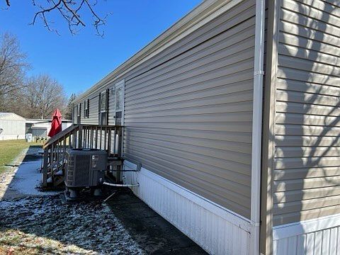 3rd image of 35 Terrace Dr