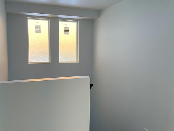 5th image of 669 Echandia St