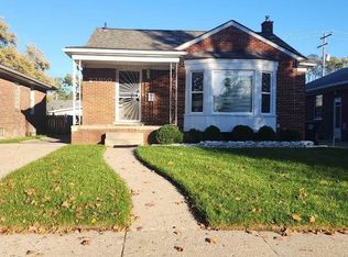 23850 Jerome St, Oak Park, MI 48237