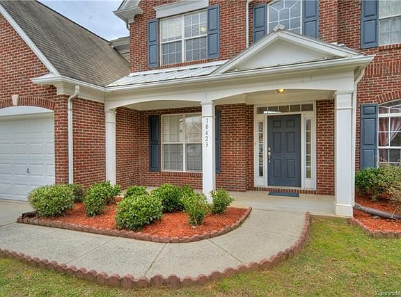 2nd image of 10423 Olde Ivy Way