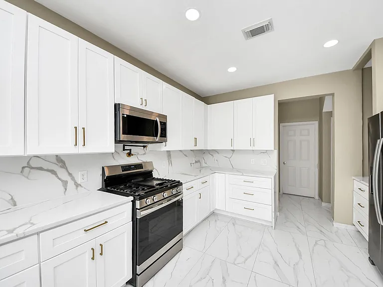 11027 Dellrose Crossing Dr — Photo 14
