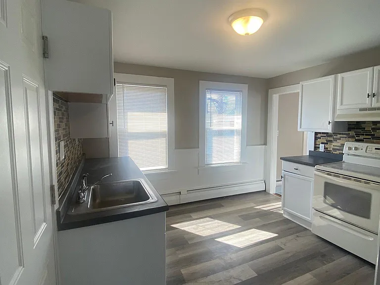 39 Russ Ln #3 — Photo 32
