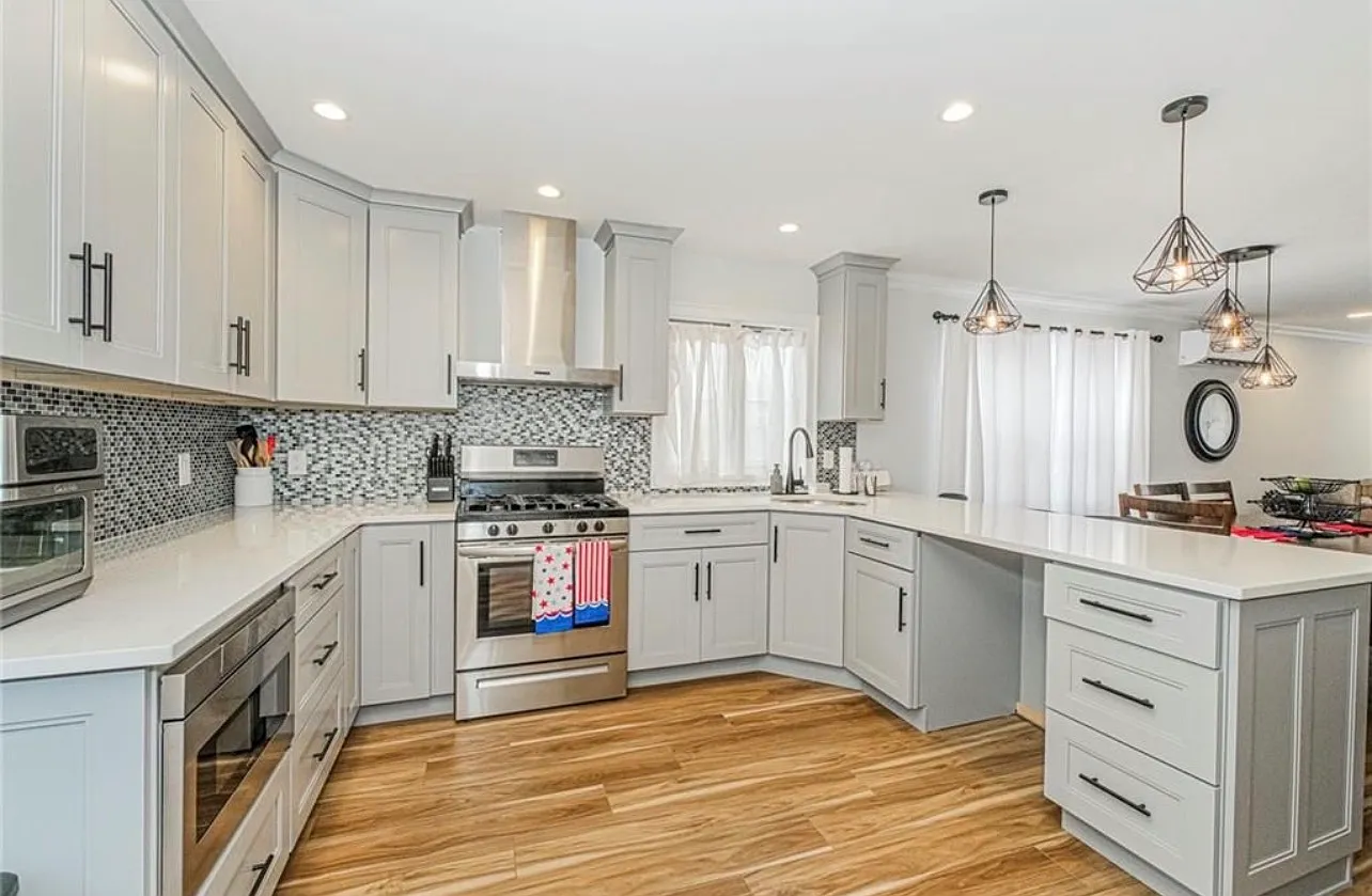 3 bed, 1140 sqft, $3,800 — Photo 3
