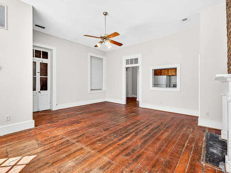 335 King St #A — Photo 8