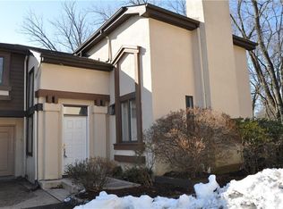 512 Sayre Dr #512, Princeton, NJ 08540