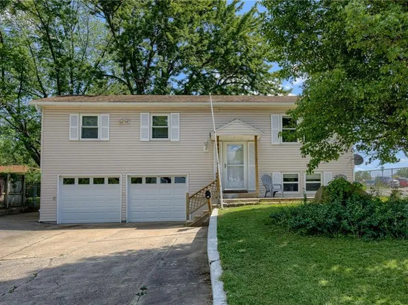 1609 W Sheridan St, Olathe, KS 66061