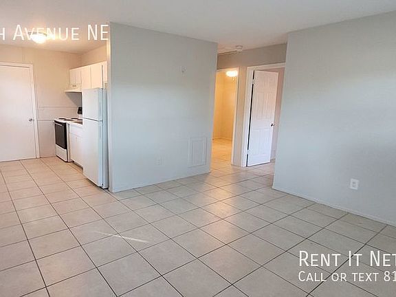 5th image of 710 5th Ave NE