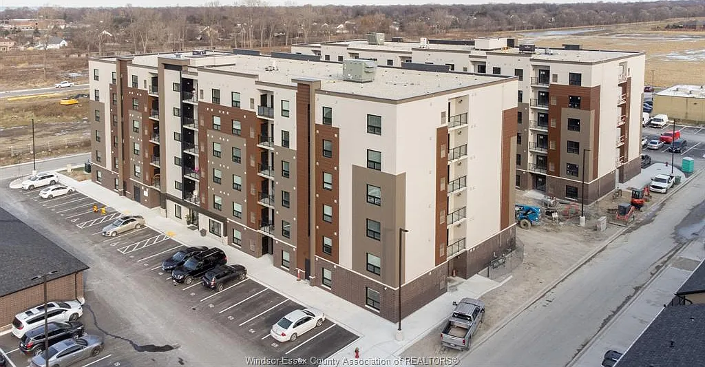 2 bed, 2.0 bath, 1163 sqft, $2,395 — Photo 1