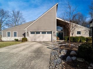 8564 Sycamore Trails Dr, Springboro, OH 45066