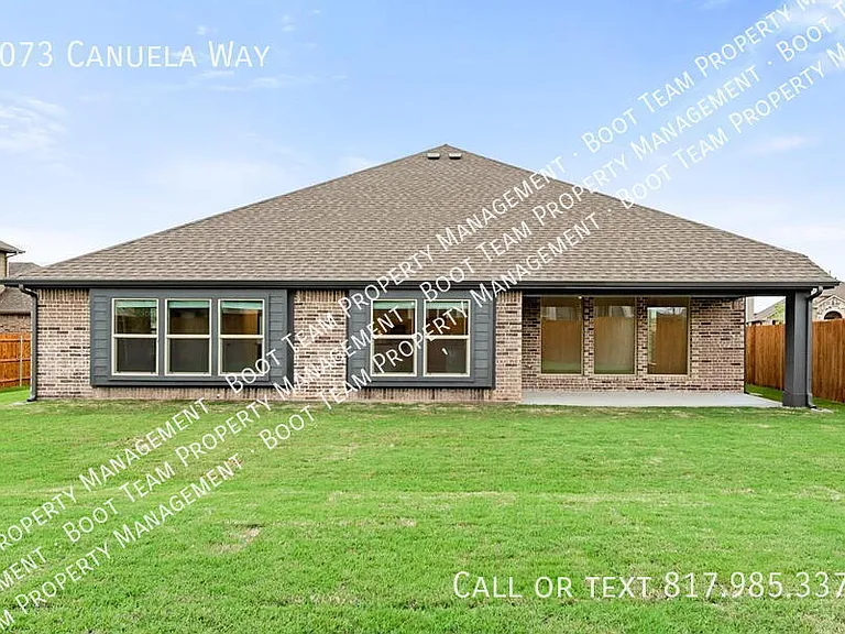1073 Canuela Way — Photo 3