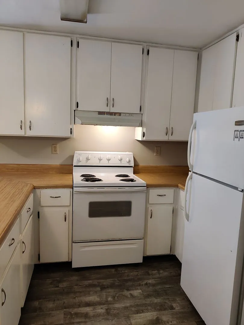 1416 Charlotte Street — Photo 4