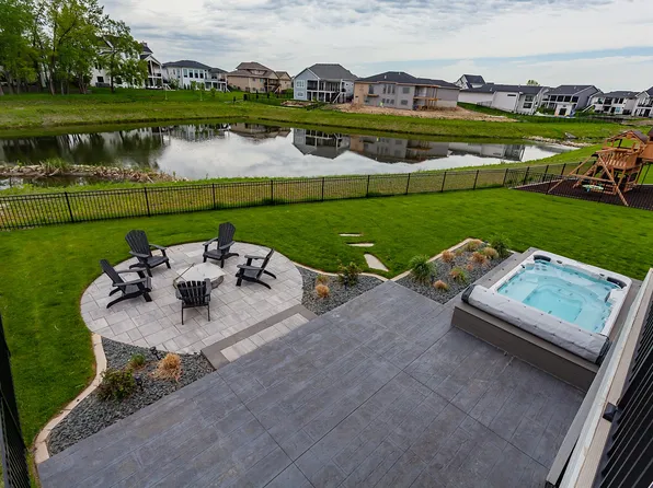 3665 NW 177th Ct, Clive, IA 50325