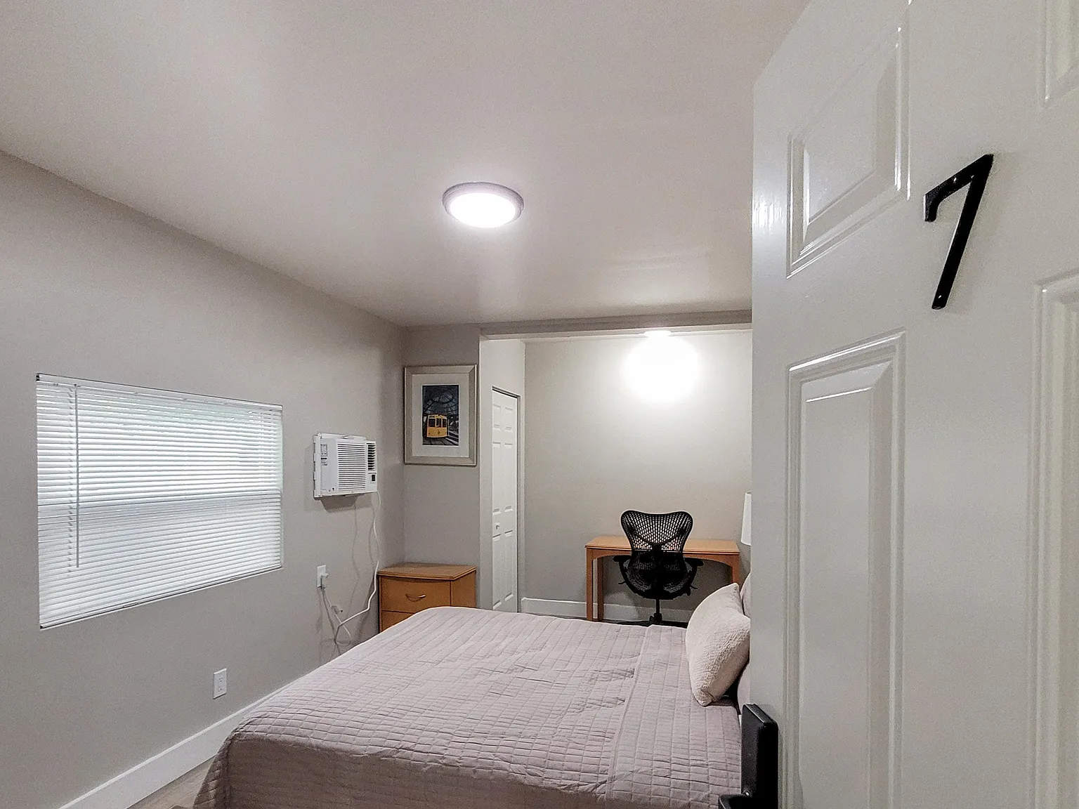 4 bed, 3.0 bath, 1680 sqft, $797 — Photo 1